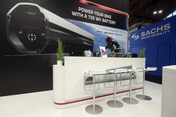 Messestand von BMZ Group.